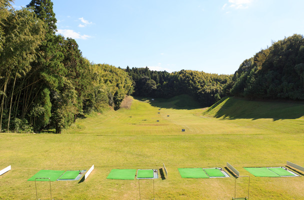 300ヤード・打撃練習場